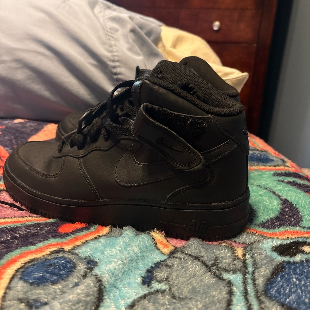 Nike Black High-Top Athletic Shoes